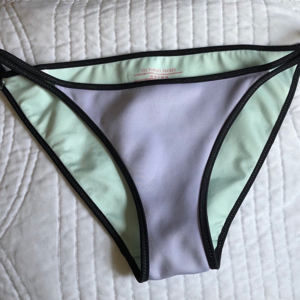 Victoria's Secret Lavender & Black Bikini bottoms - Picture 5 of 7